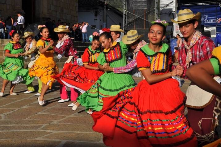 Grupos infantiles de danza de siete países participan en competencia online-2